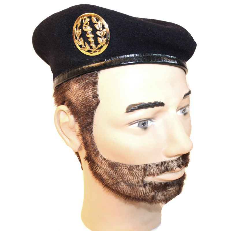 Béret des service de santé de l'armée française avec son insigne