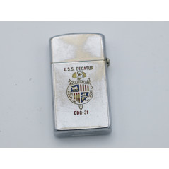 Zippo original de 1974 gravé  bateau USS Decatur US Vietnam   ref 80                               