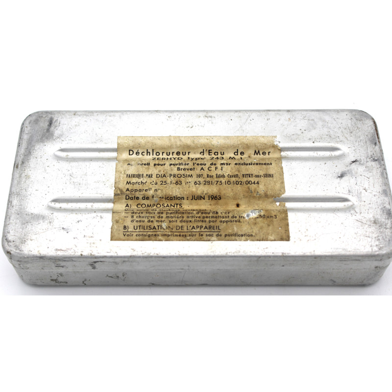 Boite vide de l'armée de l'air de 1963 pour ration et déchlorureur d'eau
