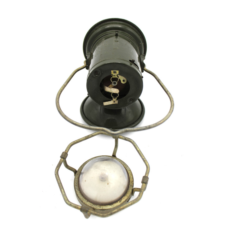 Lanterne de l'armée française des années 70 de chez PERNET