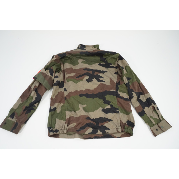 Veste F2 camouflage CCE de 1998 104M avec son brassard