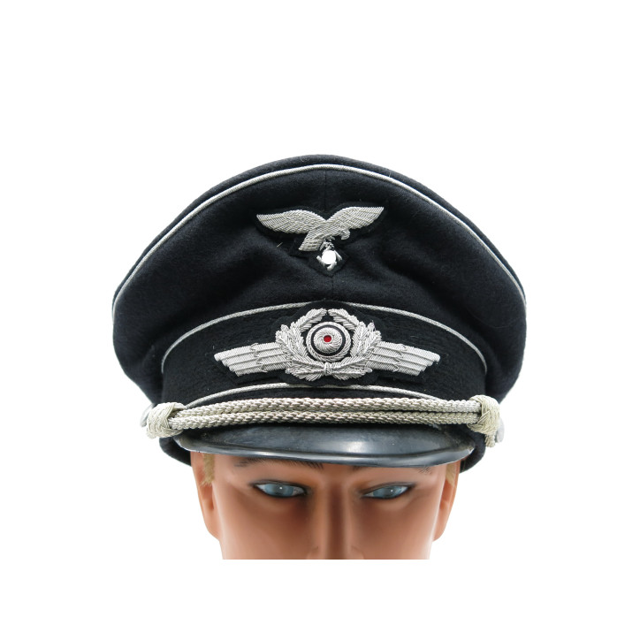 Superbe casquette officier Luftwaffe repro ref ca 60 box 600
