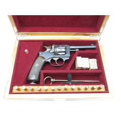 Coffret  de presentation revolver 1892 ref 8