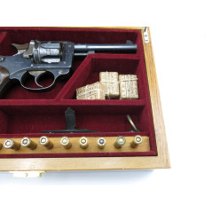 Coffret  de presentation revolver 1892 ref 8