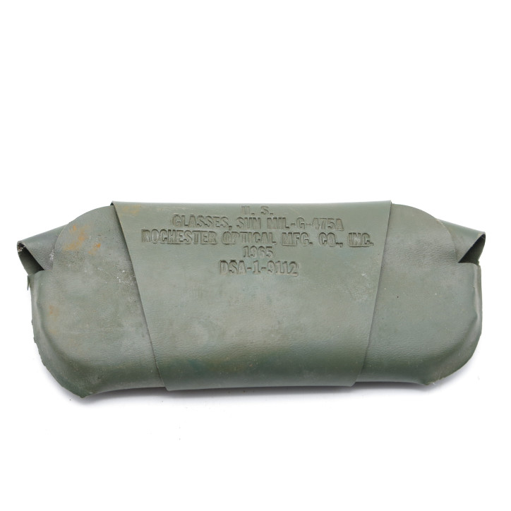 Etui a lunette US Vietnam 1965 ref Et 77 box 212