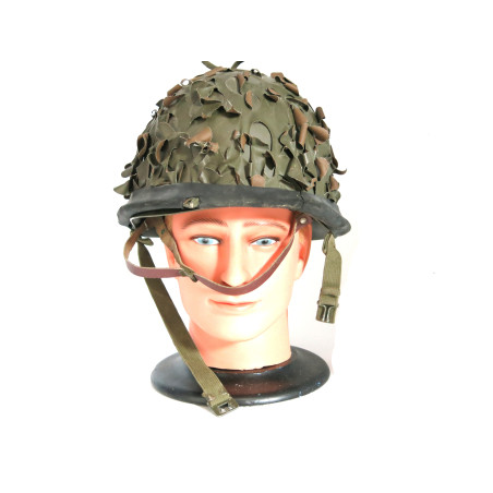 Casque Francais daté 1966 avec camo ref 411 box 600