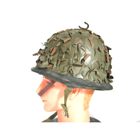 Casque Francais daté 1966 avec camo ref 411 box 600
