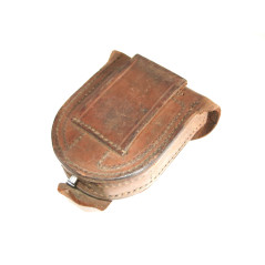 Porte boussole cuir  US 1918 ref 49 box 195