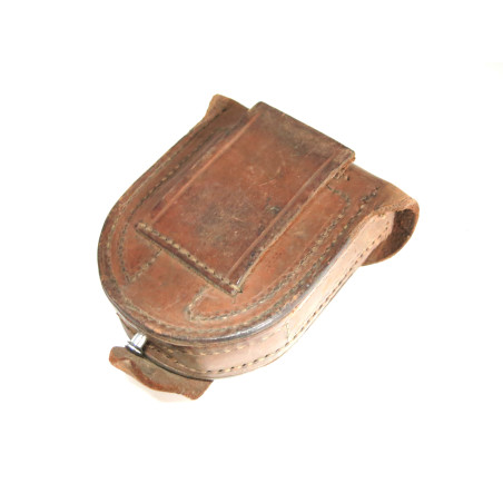 Porte boussole cuir  US 1918 ref 49 box 195