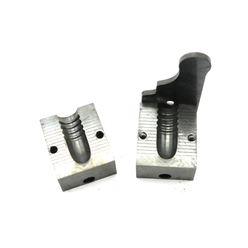 Moule a balle  Lyman 1 cavité calibre 45  500gr ref 160