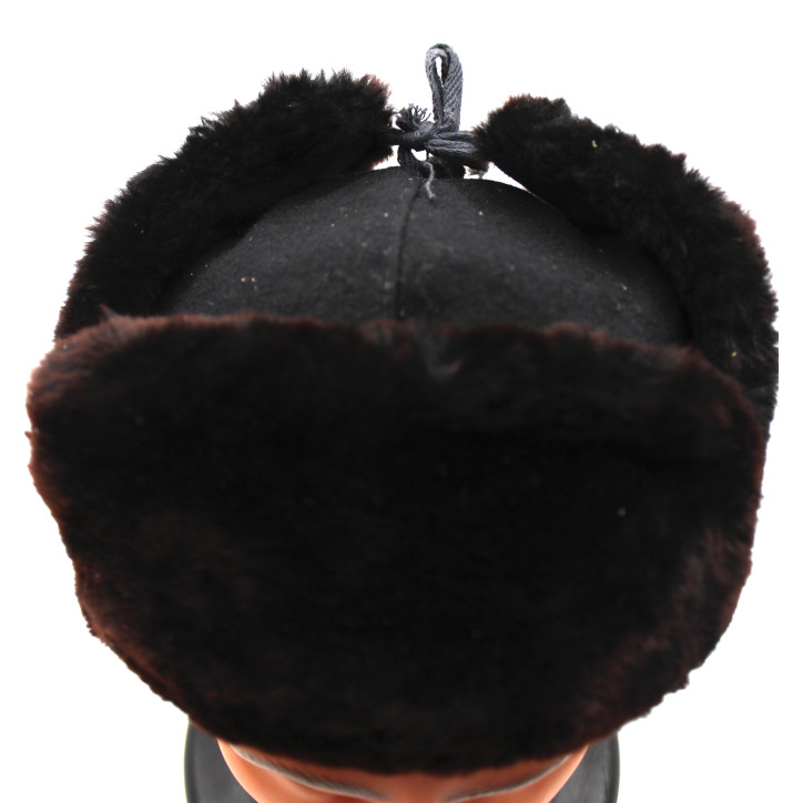 Ouchanka (chapka) marron et noire capitonnée