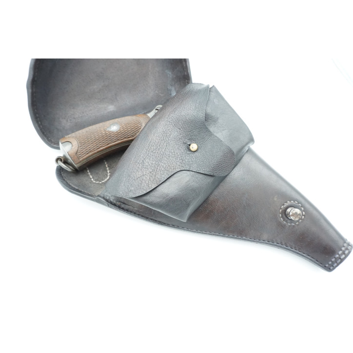 Superbe etui cuir pour revolver 1892 jambon couleur noire