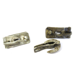 Lot de 3 crochets originaux de couvre casque camouflé  waffen  ref wa 01  box 209