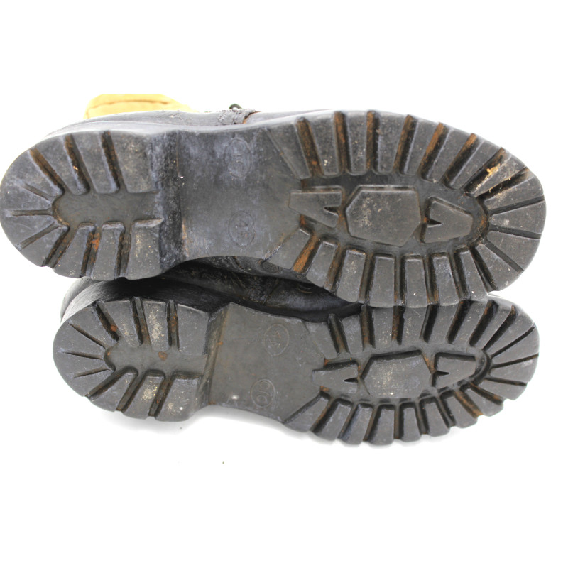 Jungle boots originales Taille 4R 1er Modele