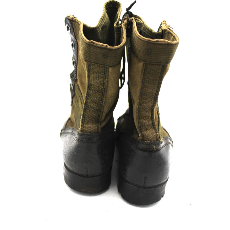 Jungle boots originales taille 6R BATA semelle vibram