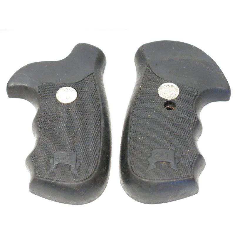 Plaquettes revolver COLT V frame   ref box 217 