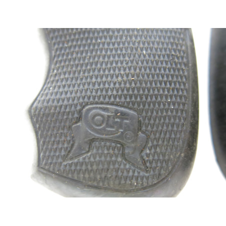 Plaquettes revolver COLT V frame   ref box 217 