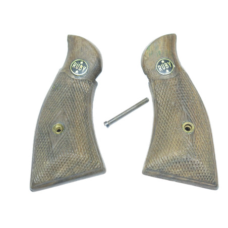 Paire de plaquettes de crosse  bois revolver RUBY  ref 110 box 217