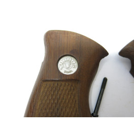 Paire de plaquettes de crosse  bois revolver TAURUS  ref 36 box 217