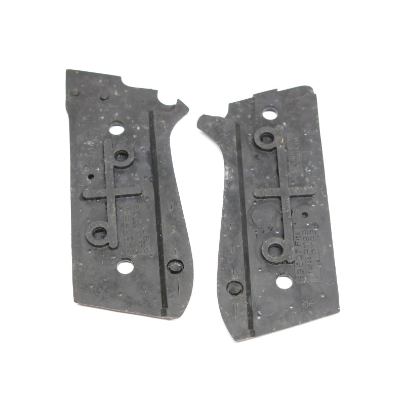 Plaquettes de crosse Pistolet Taurus 99 ref 14 box 217 
