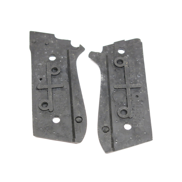 Plaquettes de crosse Pistolet Taurus 99 ref 14 box 217 