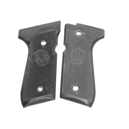 Plaquettes bois  de crosse pistolet Beretta 92 ref cr98  box 217 