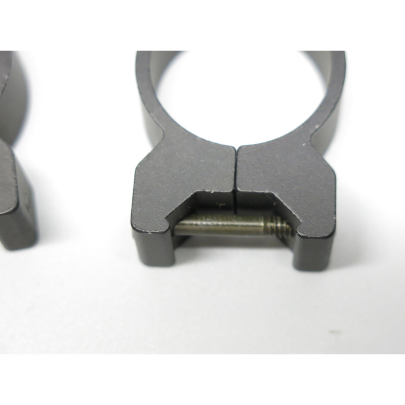 Collier  de lunette alu  diametre 30 mm  rail 20 mm ref  888  box 219