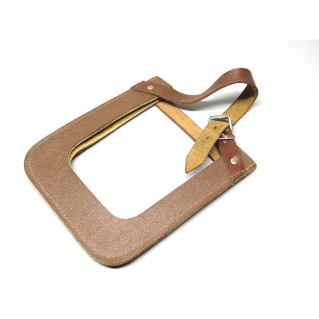 Porte pelle cuir Allemande ref pe  412 box 220