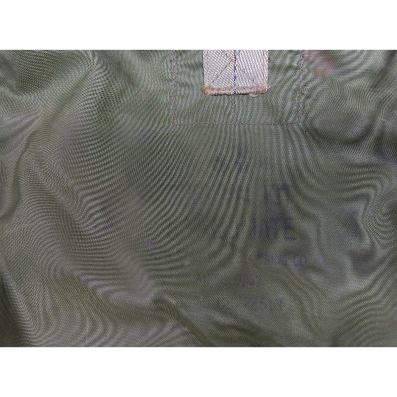 Sac NYLON  US survival kit hot climate US Vietam ref sa 550