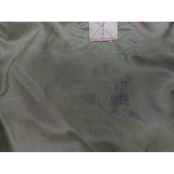 Sac NYLON  US survival kit hot climate US Vietam ref sa 550