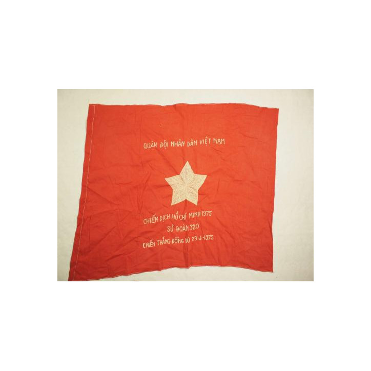Drapeau nord Vietnam ref un 105