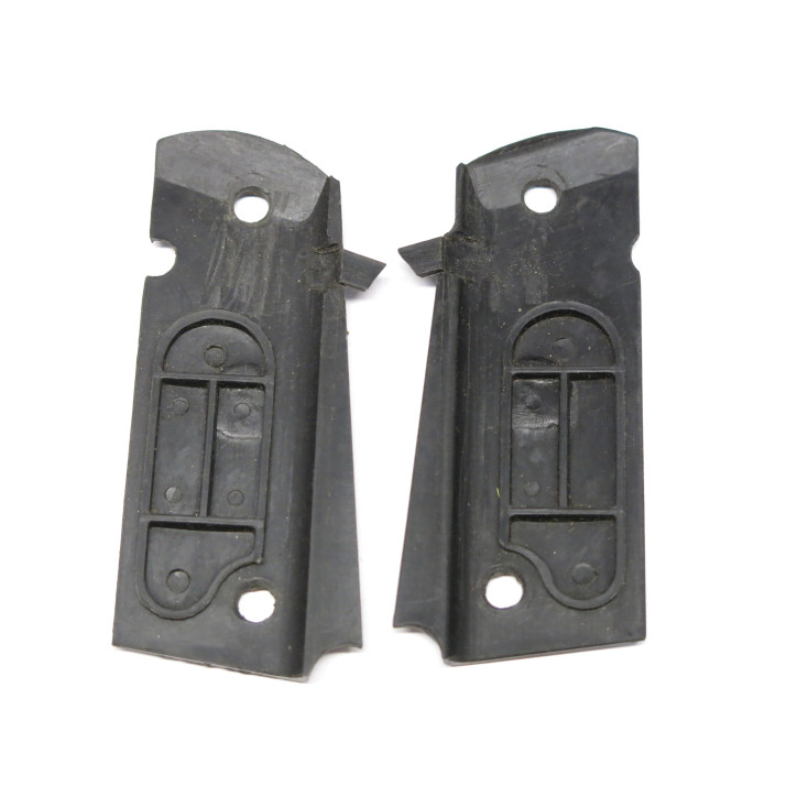 Plaquettes Colt 45  Armscor  ref C 44 box 186