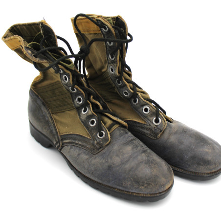 Jungle boots originales taille 7R CIC semelle vibram