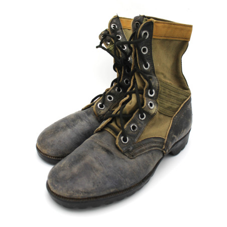 Jungle boots originales taille 7R CIC semelle vibram