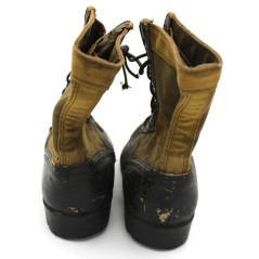 Jungle boots originales taille 7W WELLCO semelle vibram datée 1966