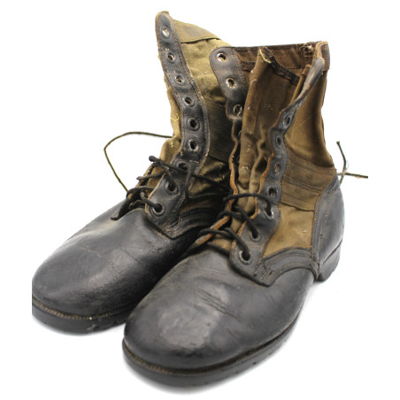 Jungle boots originales taille 7W CIC avec semelle VIBRAM
