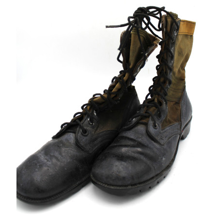 Jungle boots originales taille 8XN C.I.C. avec semelle VIBRAM