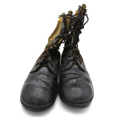 Jungle boots originales taille 8XN C.I.C. avec semelle VIBRAM