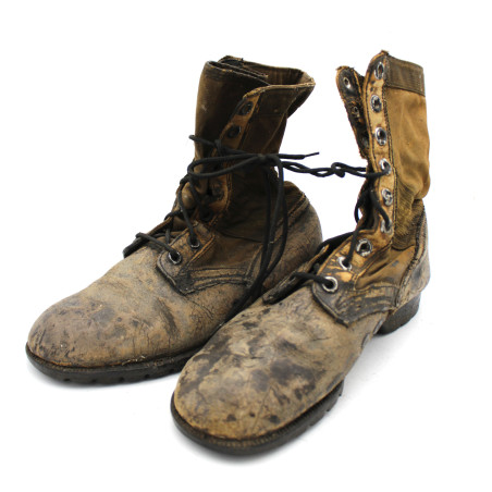 Jungle boots originales taille 8W BATA jus terrain avec semelle VIBRAM