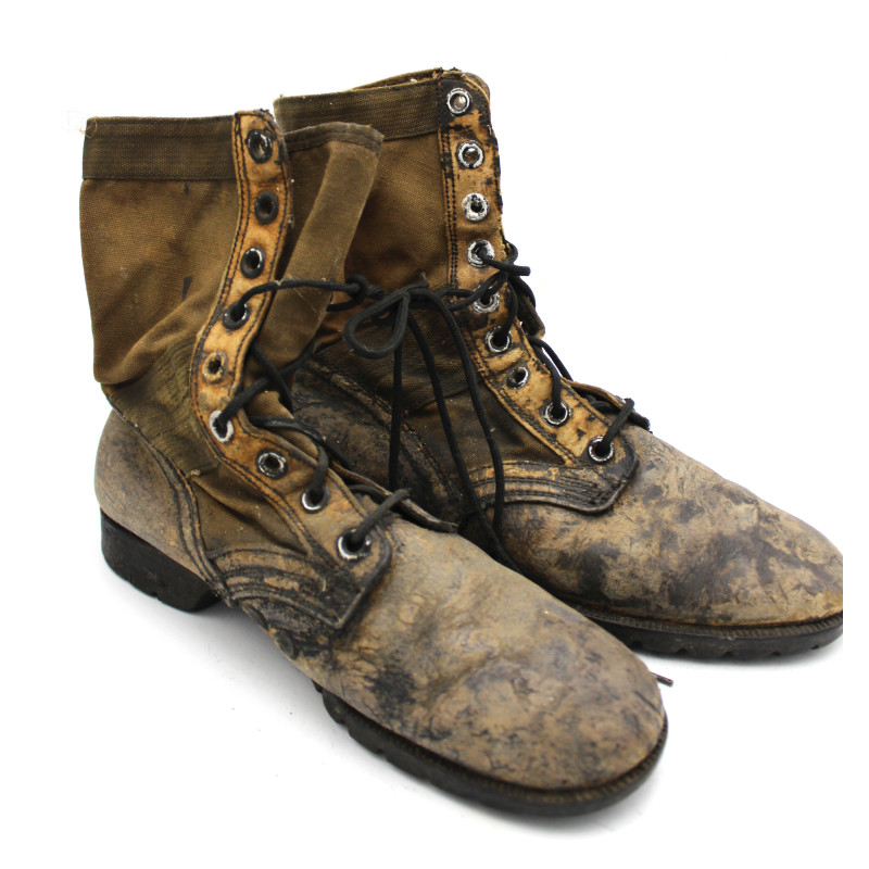 Jungle boots originales taille 8W BATA jus terrain avec semelle VIBRAM