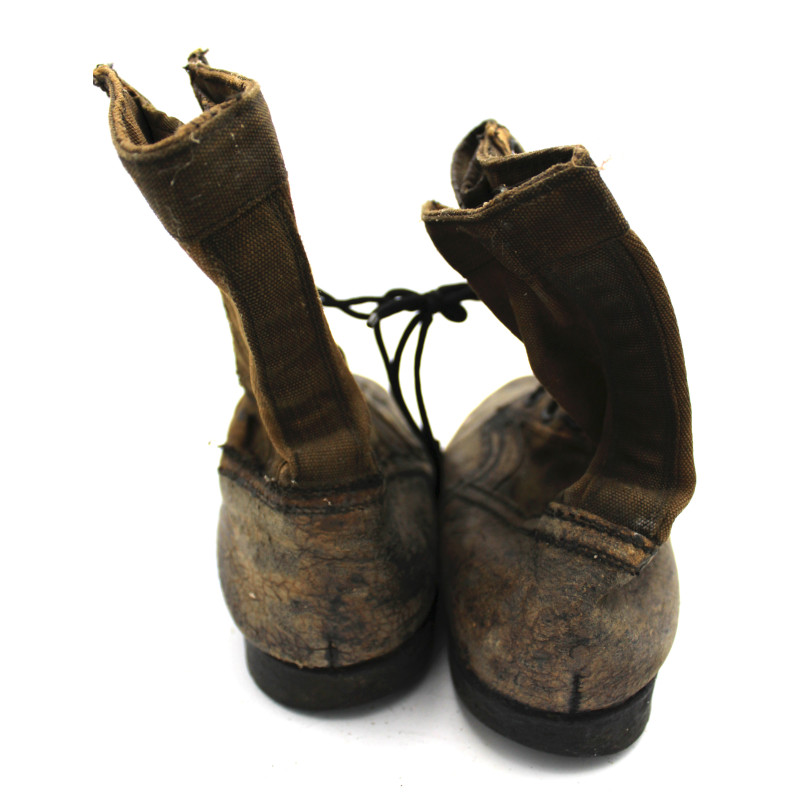 Jungle boots originales taille 8W BATA jus terrain avec semelle VIBRAM