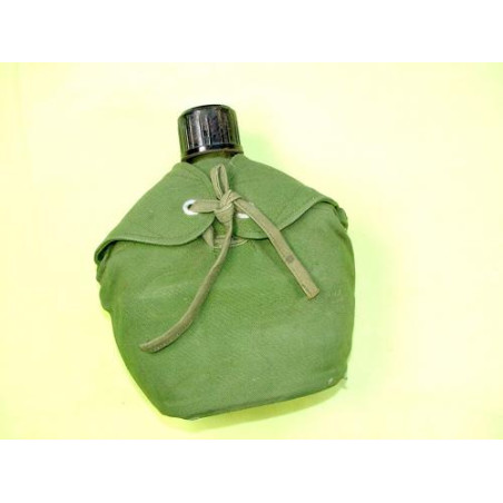 Gourde avec quart  Vietnam