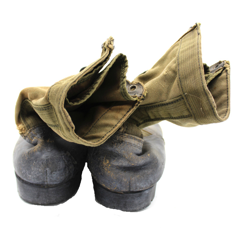 Jungle boots originales taille 13R BATA avec semelle VIBRAM