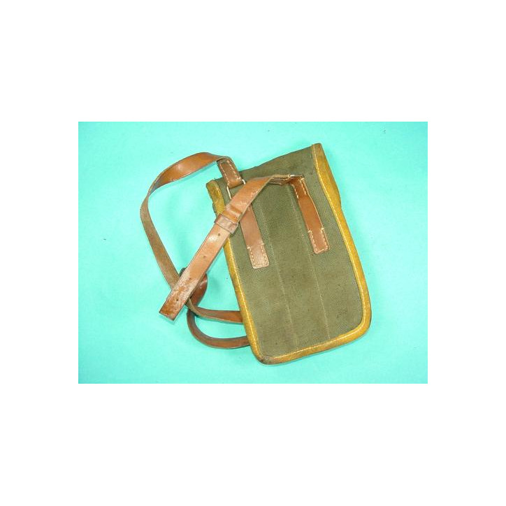 Porte chargueur AK47 Viet cong  sangles cuir