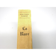 Livre La Race en Français édition originale 1939 