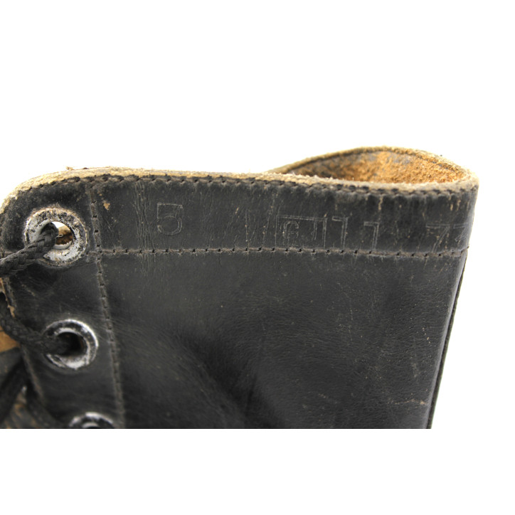 Bottes de combat originale US Vietnam datée 1973 taille 5W
