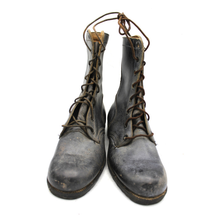 Bottes de combat originale US Vietnam taille 4R datée 1973