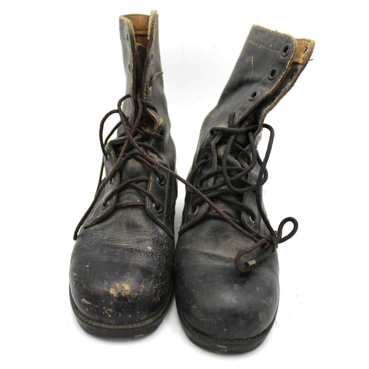 Bottes de combat originale US Vietnam taille 4W datée 1972