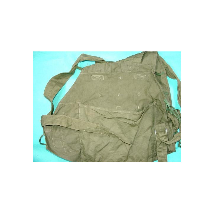 Sac a dos porte grenade Viet cong