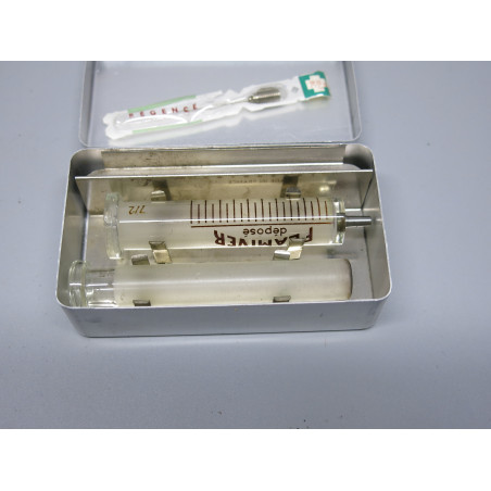 Seringue FLAMIVER 1958 armée Française ref 99